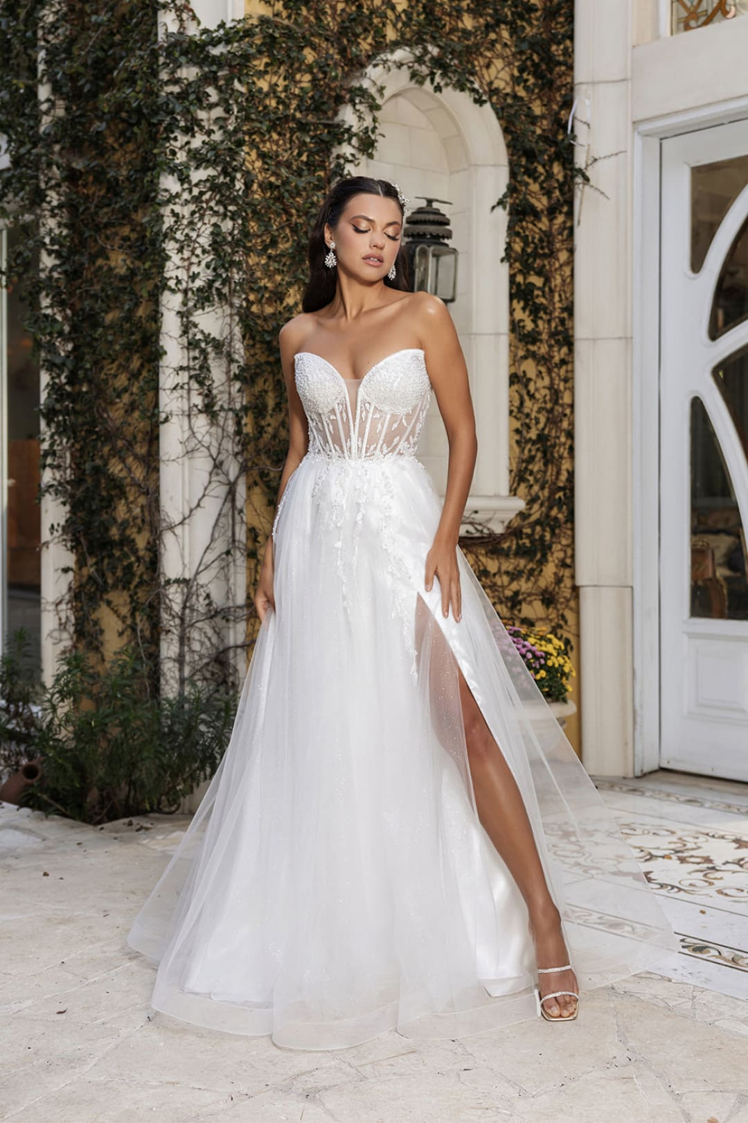 Wedding Dress A-Line Gown By Royal Queen RQ8184