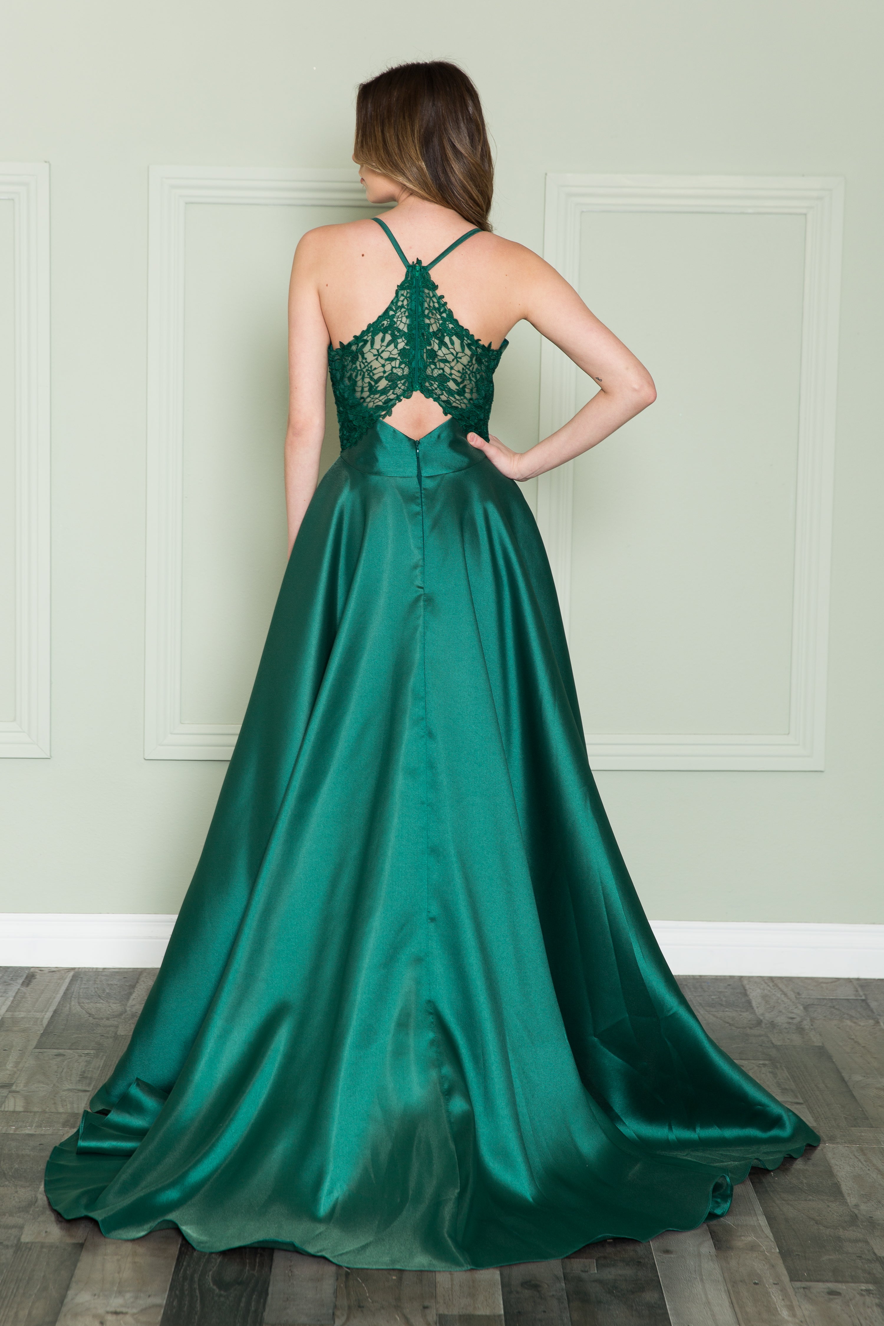 Vestido de mikado con espalda de encaje de Poly USA 8762