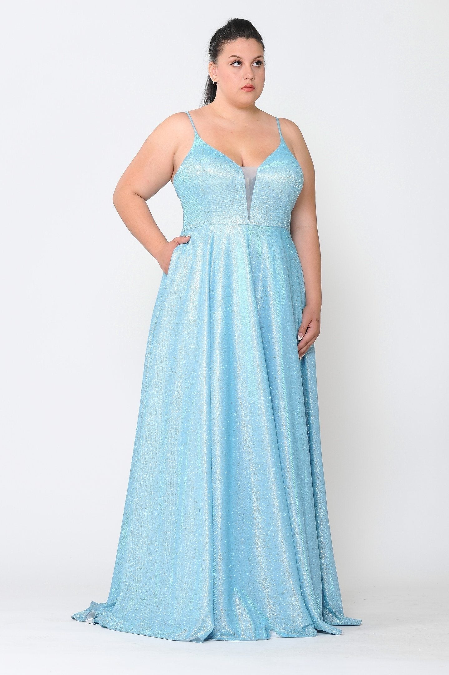Vestido largo con escote en V y brillo metálico de talla grande de Poly USA W1048