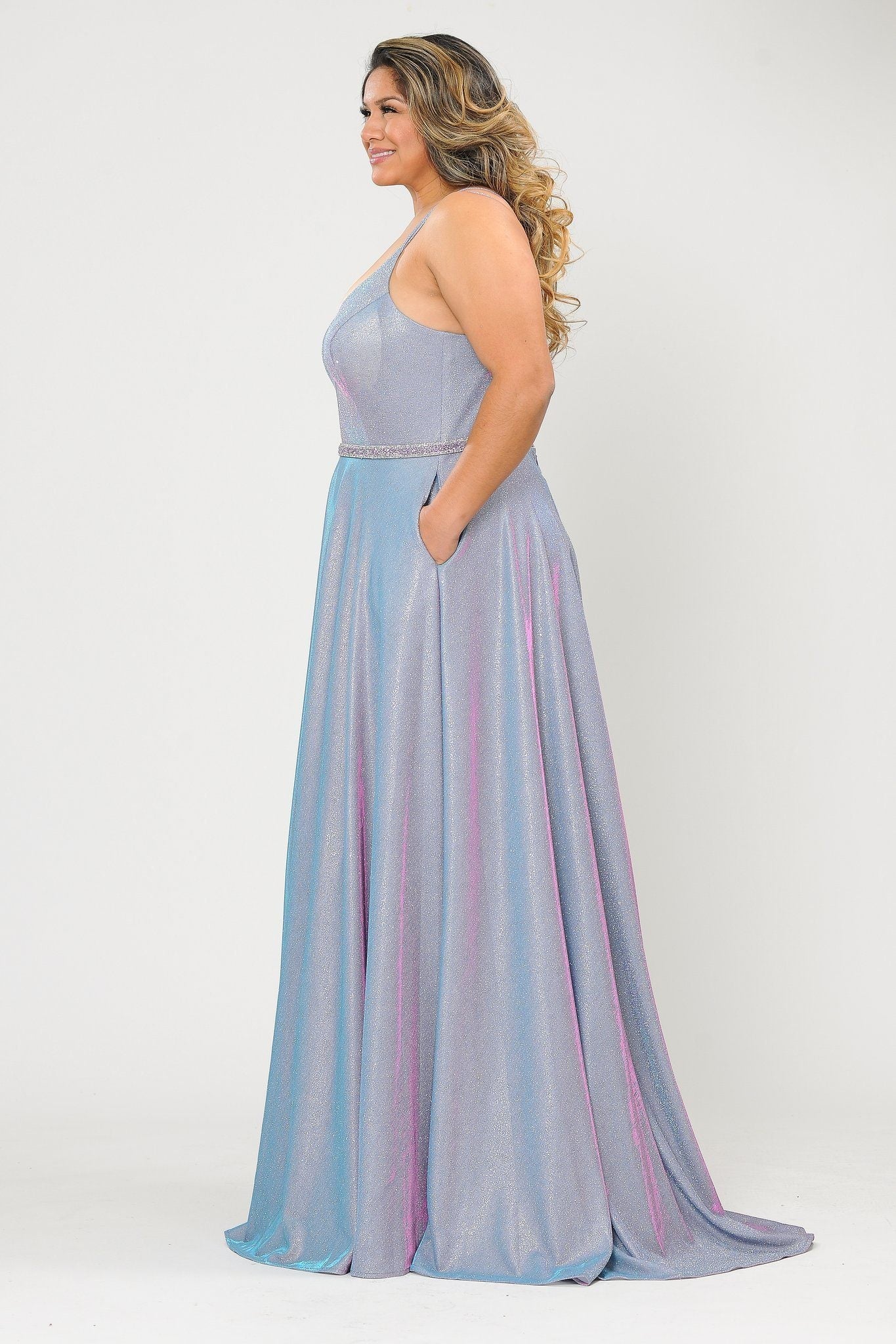 Vestido largo con escote en V y brillo metálico de talla grande de Poly USA W1048