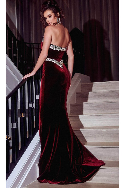 Portia and Scarlett PS23000 -long- Evening Gown in Luxurious Velvet with a Sweetheart Neckline - Dress