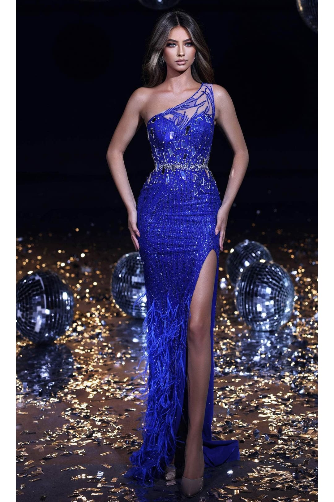 Portia and Scarlett PS23273 -long- Prom Gown with Feathered Details and a High Slit - Emerald / 00 - Dress