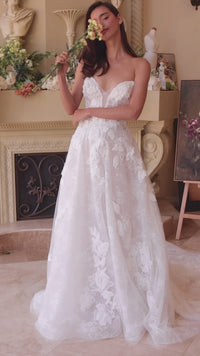 Vestido de novia sin tirantes de encaje blanco roto WL034 de Andrea &amp; Leo