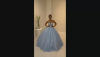 Vestido de quinceañera con escote corazón y espalda corsé de Layla K LK243