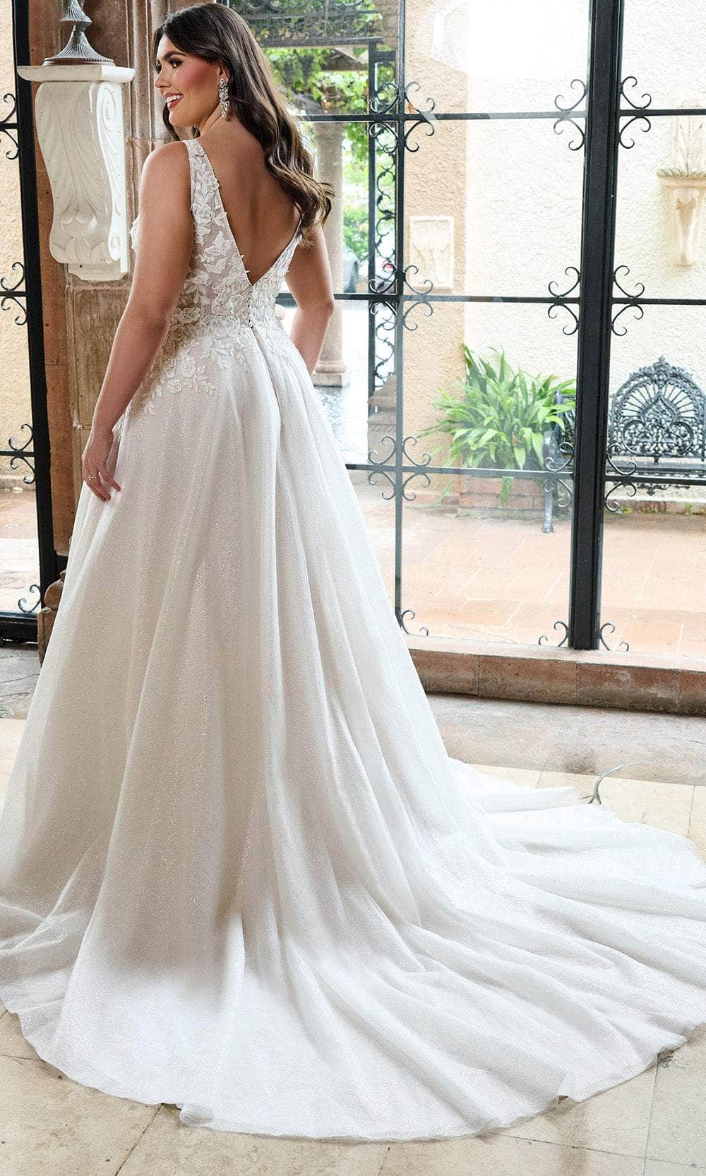 Rachel Allan RB3222 Lace Applique A-line Bridal Gown