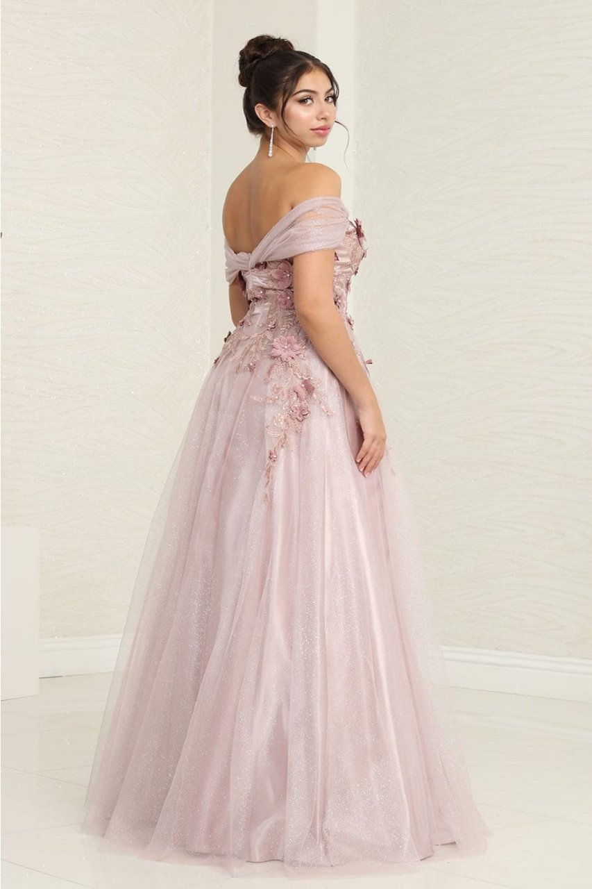 Royal Queen RQ8109-Elegant Floral Appliqué Sweetheart Gown