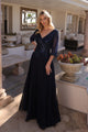 Hermoso vestido Nox Anabel MF100 con escote en A y mangas 3/4 con lentejuelas