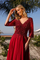 Hermoso vestido Nox Anabel MF100 con escote en A y mangas 3/4 con lentejuelas