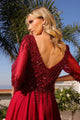 Hermoso vestido Nox Anabel MF100 con escote en A y mangas 3/4 con lentejuelas