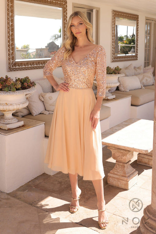 Vestido corto de manga 3/4 con escote de lentejuelas Nox Anabel MF104