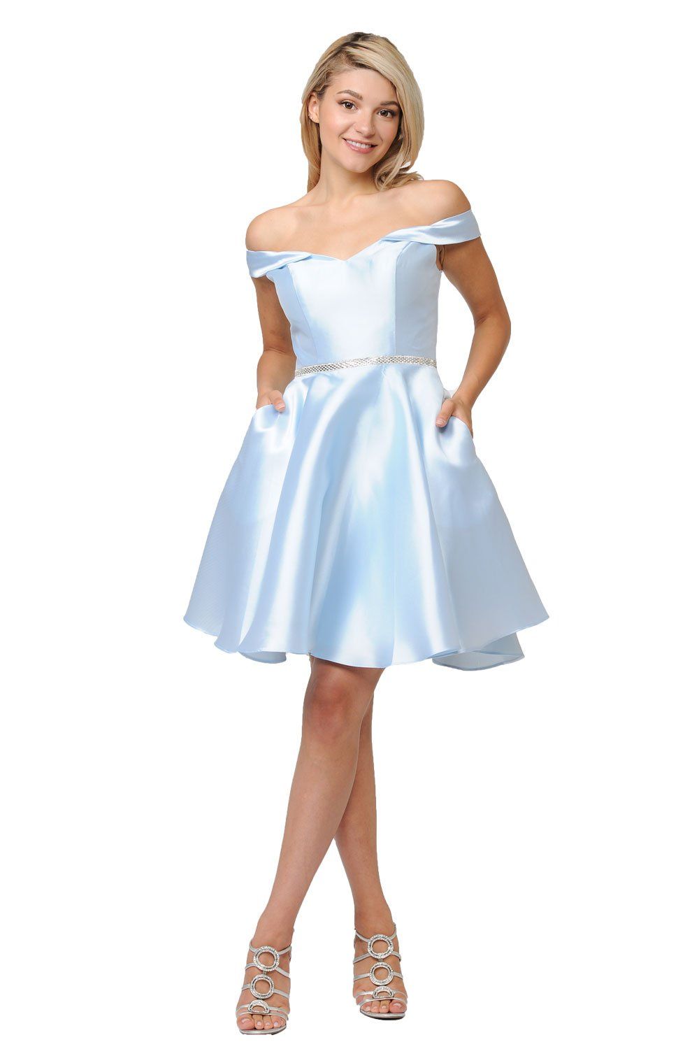 Vestido corto de mikado con hombros descubiertos de Poly USA 7948