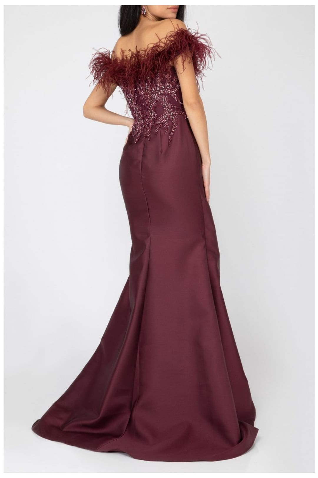 Terani Couture 1821E7142 Glamorous Beaded Prom Gown-Flowing and Sophisticated